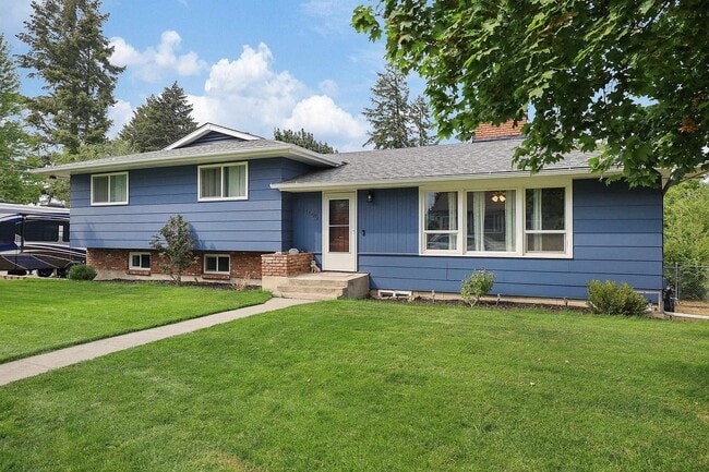 Photo - 11105 E 8th Ave