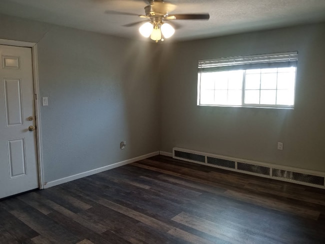 Building Photo - 4050 Airport Rd Rental