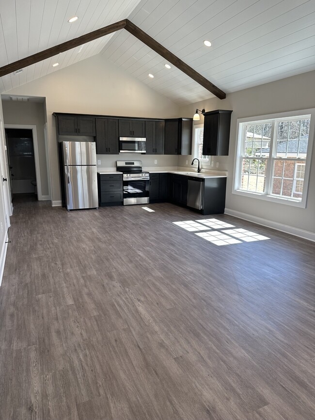 Photo - 205 Cunningham Dr