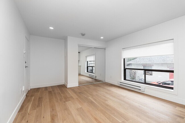Photo - 28 Maynard Ave