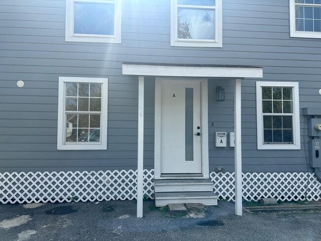 Building Photo - 7212 Corpus Christi St Unit A