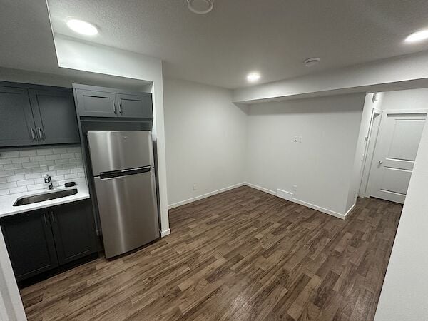 Photo - COZY AND BEAUTIFUL 1 BDRM+ 1 BATH, BASEMENT UNIT IN CONVENIENT BELMONT! Unit B