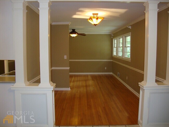 Photo - 4046 Shady Ln Dr SE