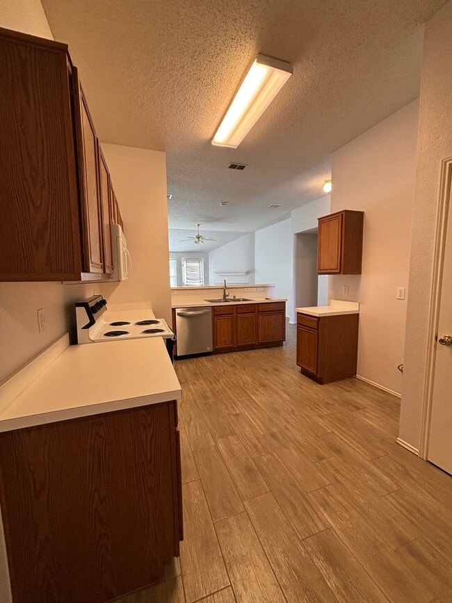 Photo - 813 Sage Cir