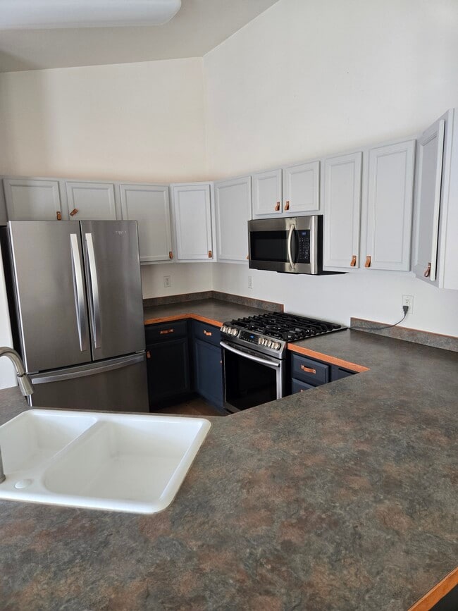 Photo - 2470 Ironwood Ave