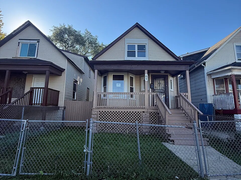 Photo - 41 E 100th Pl