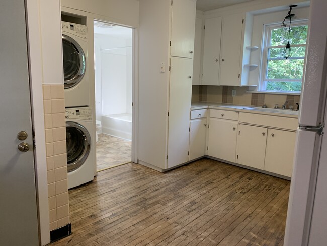 Photo - 49 Prospect St Unit Lower