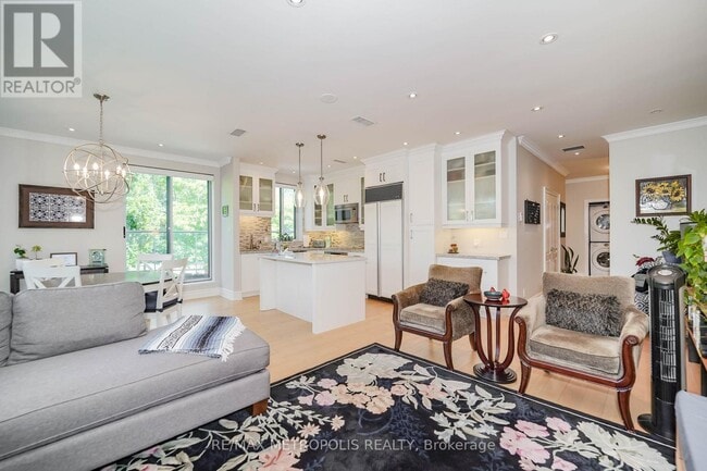 Photo - 1 Watergarden Way Unit 201