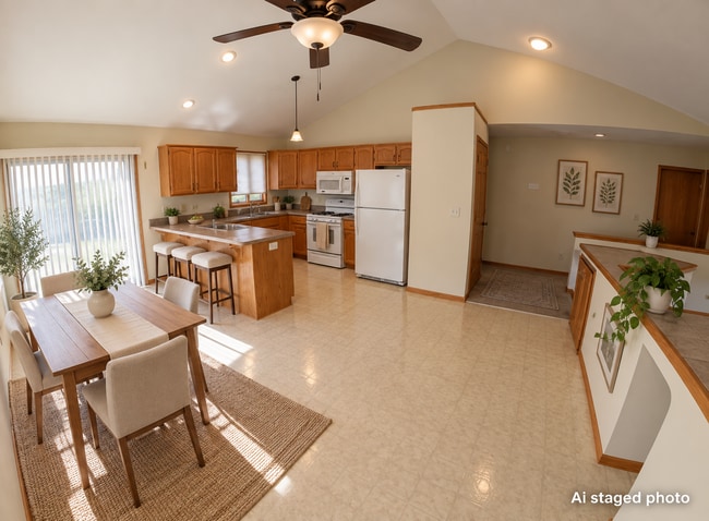 Photo - 3724 Everett Dr