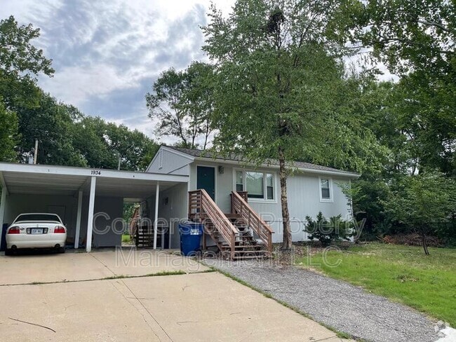 Building Photo - 1934 Naismith Dr Rental