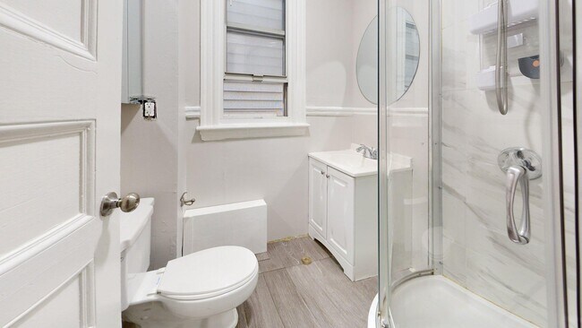 Photo - 346 Chelsea St Unidad 1