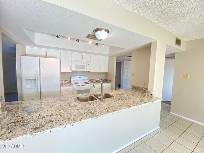 Photo - 3633 W Calavar Rd