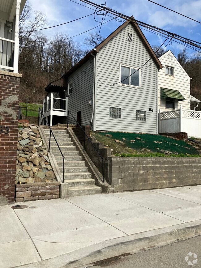 Building Photo - 94 Irvine St Rental