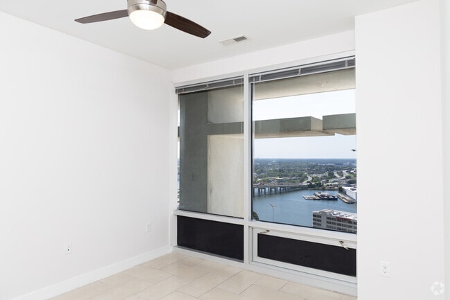 2BR, 2BA - 950SF - Bedroom