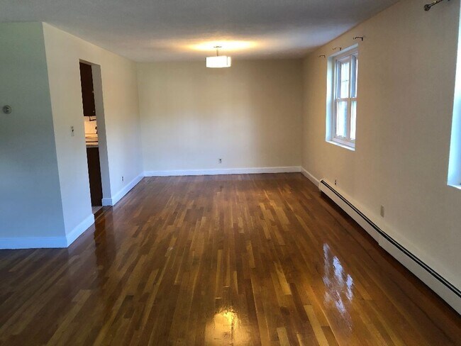 Photo - 132 Emerson Gardens Rd Unit 132