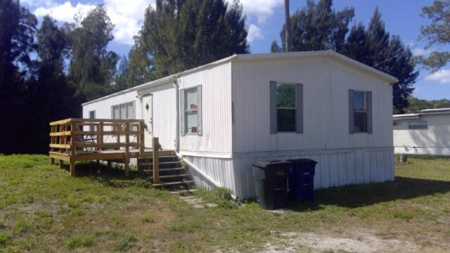 Building Photo - 2063 Laurel Ln