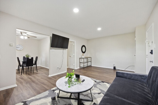Photo - 502 Wharton Dr Apartment Unit ID1258667P