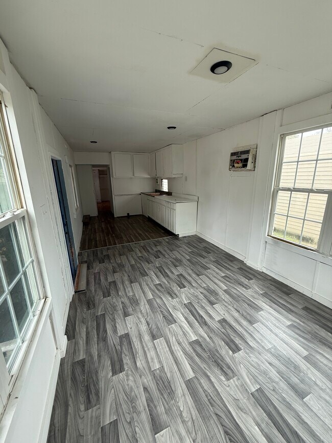 Photo - 920 Boardwalk Ln