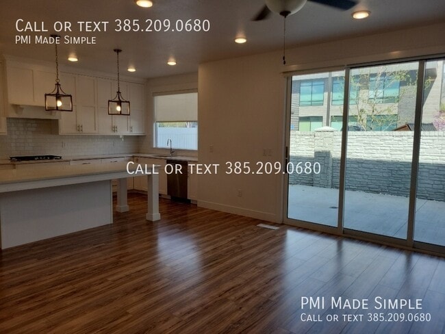 Photo - 10884 N Slate Ln