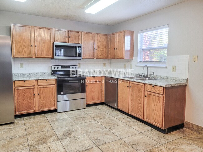 Photo - 5611 Olive Branch Way