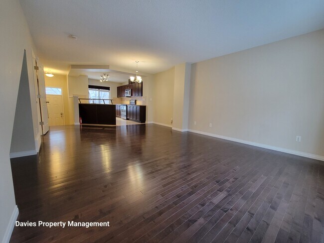 Photo - 1804-1870 70 St SW