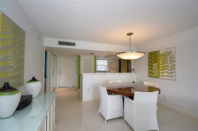 Photo - 6100 NW 2nd Ave Unit 323