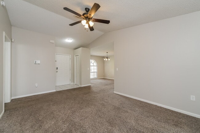 Photo - 1209 Croydon Cir