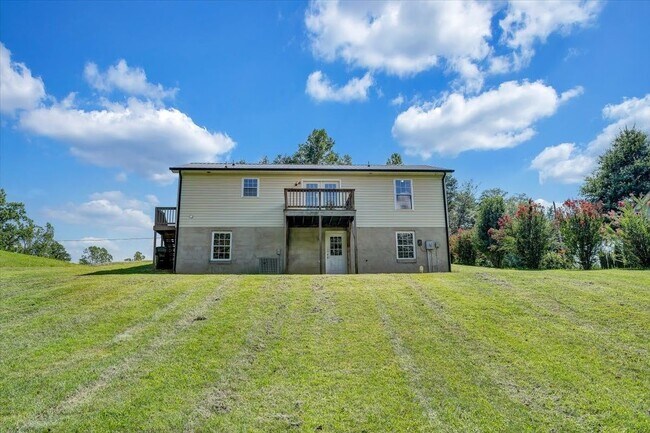 Photo - 1144 Stoney Mountain Rd