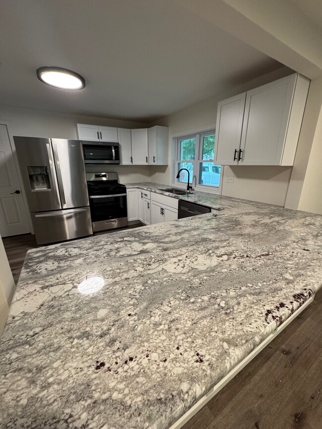 Building Photo - 701 Ravine Park Blvd Rental