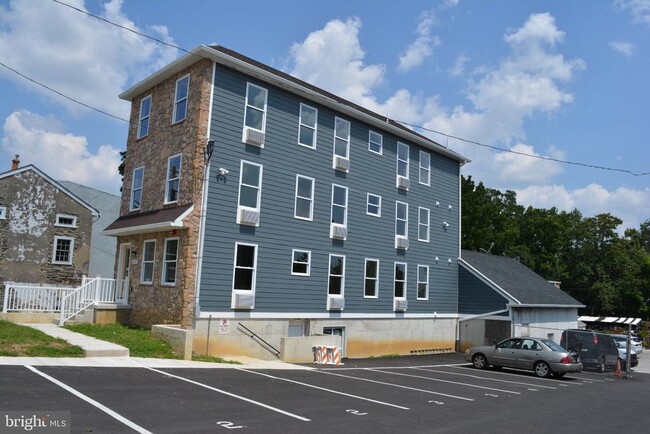 Photo - 7631 Ridge Ave