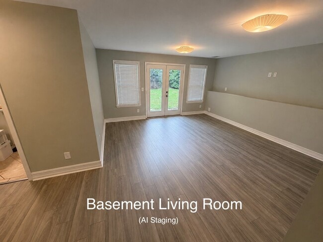 Photo - 1263 Poinset Pl