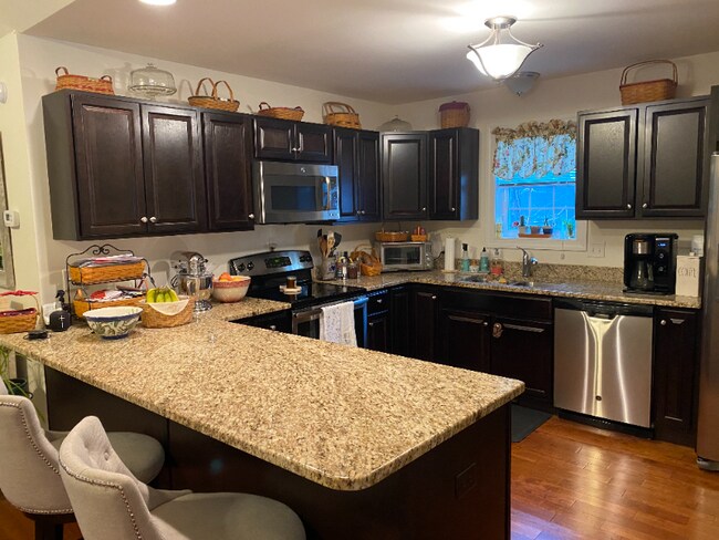 Photo - 137 Camelot Cir