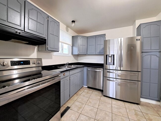 Photo - 9578 Avery Ln