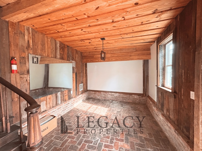 Photo - Scuffletown Unit D