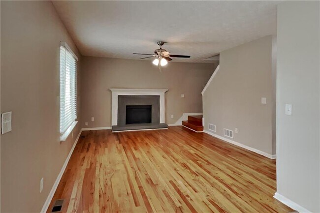 Photo - 2920 Summit Point Ct
