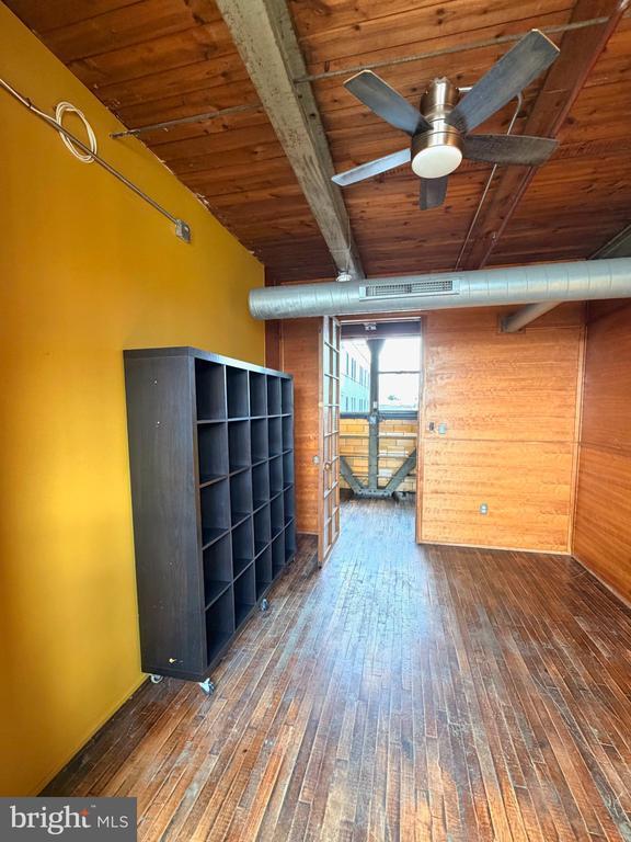 Photo - 111 W Norris St