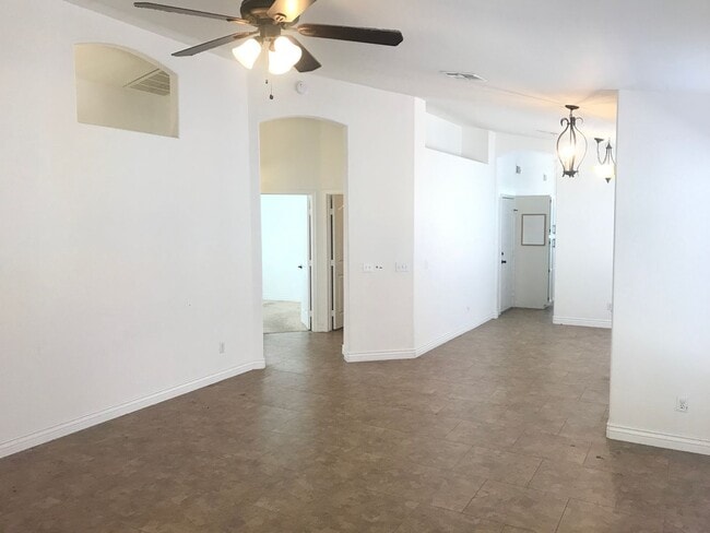 Photo - 2036 E Windsong Dr
