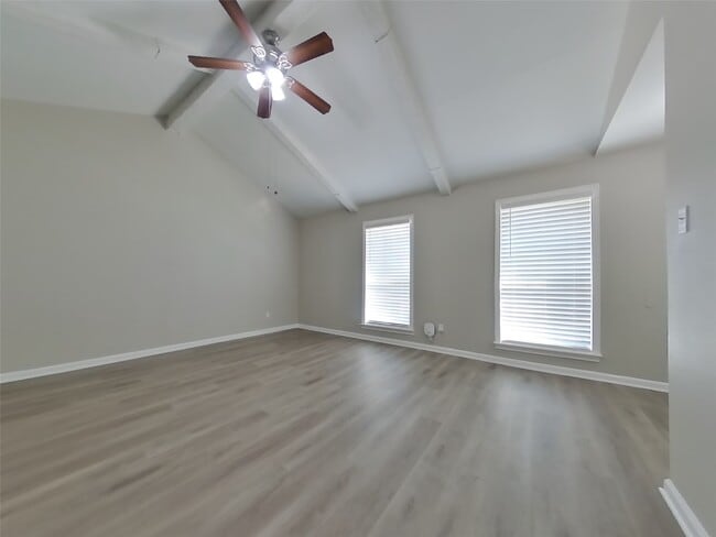 Photo - 10406 Kirkwren Dr