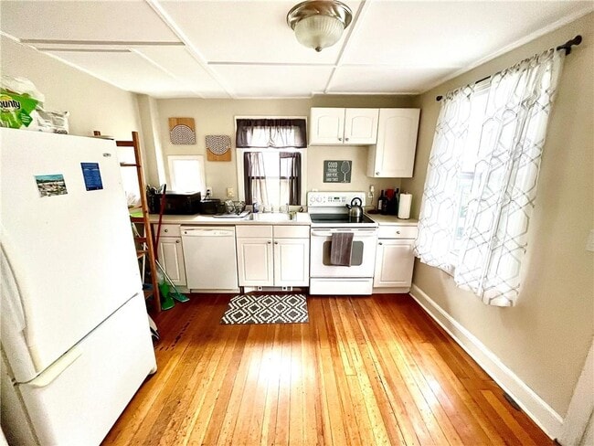 Photo - 327 Spring St Unit 2