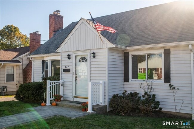 Photo - 927 Birmingham St