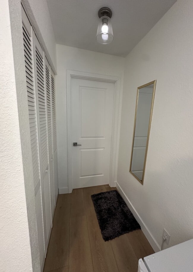 Room - 4101 4th Ave Unit Master