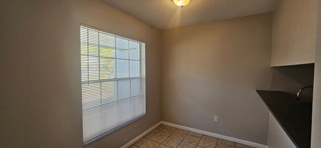 Photo - Charming 2/1 in the heart of Downtown Deland! Unit 335 Osceola Street