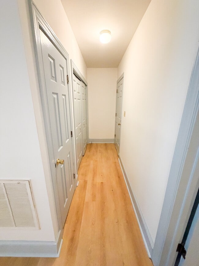 Photo - 208 N Buchanan Blvd