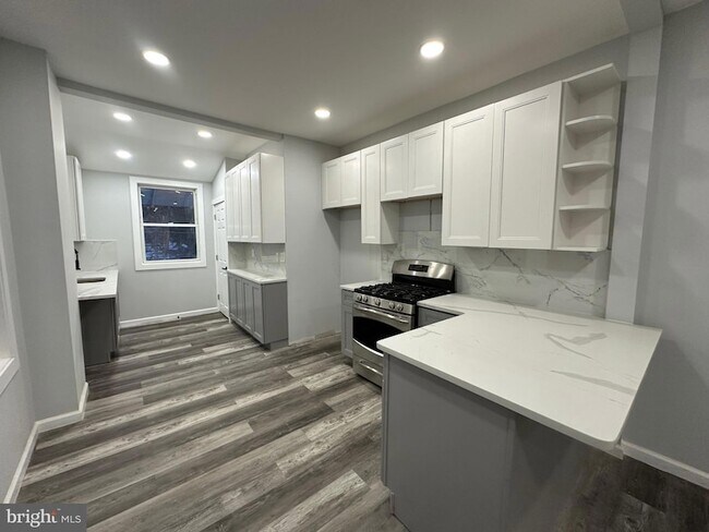 Photo - 1141 Herbert St