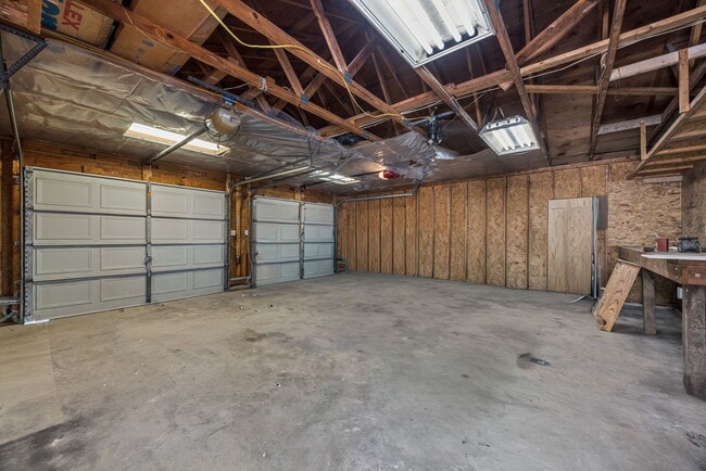 Photo - 115 E Sycamore Rd
