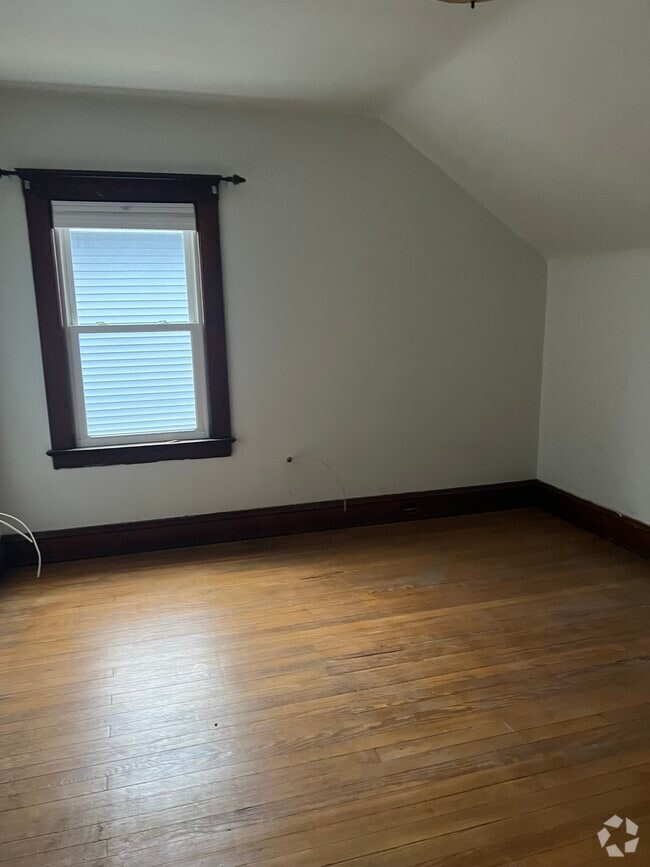 Building Photo - 1895 W 54th St Rental