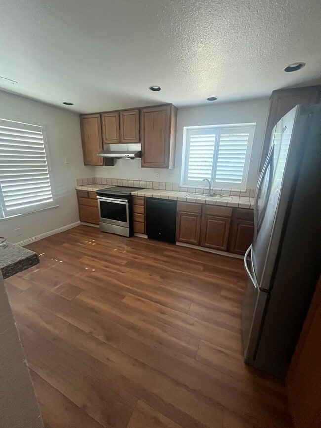 Photo - 1636 Brentwood Ln