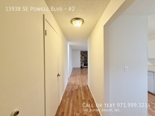 Photo - 13938 SE Powell Blvd Unidad #2