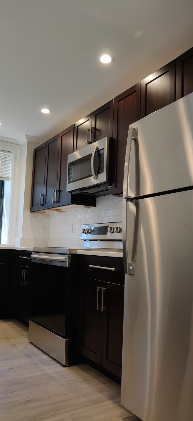 Photo - 31 Glenville Ave Unidad 1