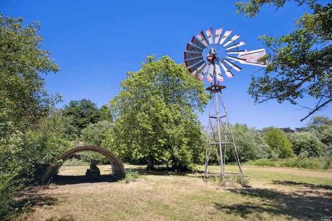 Photo - 5953 Shoreline Hwy